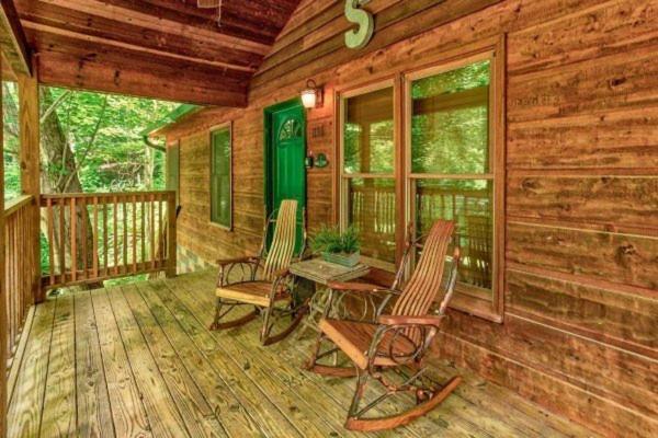 Treehouse Between Gatlinburg And Pigeon Forge. Pet Friendly! Esterno foto