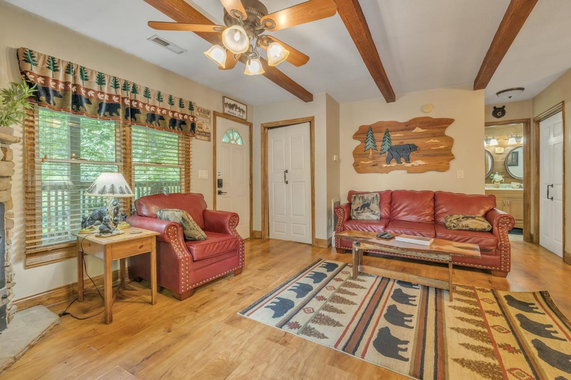 Treehouse Between Gatlinburg And Pigeon Forge. Pet Friendly! Esterno foto